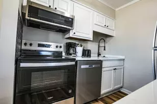 609 Hillside Dr, North Myrtle Beach, SC 29582 - Photo 13