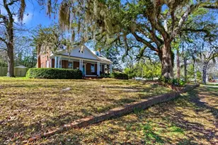 1013 Elm St, Conway, SC 29526 - Photo 3