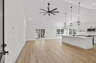 1312 Lakeside Dr, Conway, SC 29526 - Photo 11