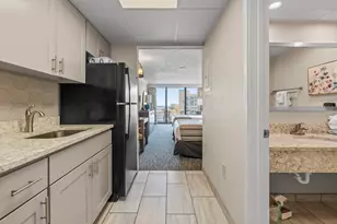 1105 S Ocean Blvd S, Myrtle Beach, SC 29577 - Photo 5