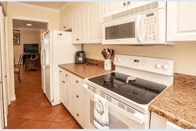 4505 N Kings Hwy. #D9, Myrtle Beach, SC 29577 - Photo 7