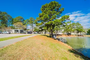 1701 Crystal Lake Dr, Myrtle Beach, SC 29575 - Photo 5