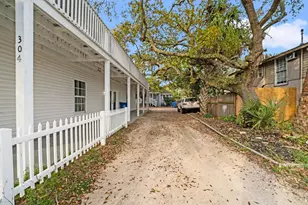 304 1st Ave N, Myrtle Beach, SC 29577 - Photo 3