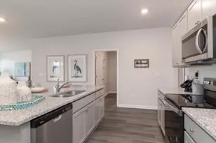 398 Glade Ct, Loris, SC 29569 - Photo 7