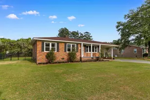 1738 Pickens St, Georgetown, SC 29440 - Photo 3