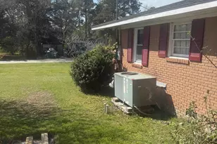 102 N Hazel Ave, Andrews, SC 29510 - Photo 13