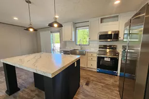 2002 Warren's Loop, Marion, SC 29571 - Photo 5