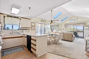 806 Conway St, North Myrtle Beach, SC 29582 - Photo 5