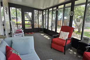 324 Yucca Cir, Garden City, SC 29576 - Photo 5