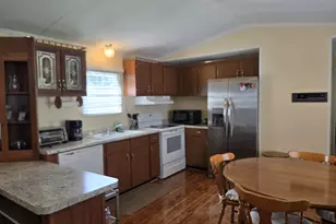 324 Yucca Cir, Garden City, SC 29576 - Photo 11