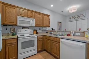 147 Chenoa Dr, Murrells Inlet, SC 29576 - Photo 9