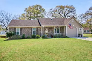 607 Bluebird Ln, Garden City, SC 29576 - Photo 1