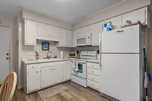 401 Hillside Dr N, North Myrtle Beach, SC 29582 - Photo 5