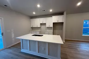 314 Huggins St, Marion, SC 29571 - Photo 3