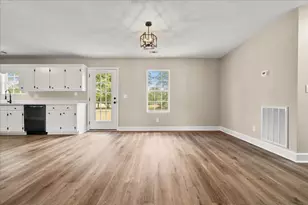 1104 Highland Dr, Mullins, SC 29574 - Photo 15