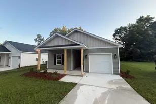 312 Huggins St, Marion, SC 29571 - Photo 1