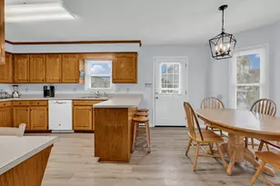 122 Seabreeze Dr, Murrells Inlet, SC 29576 - Photo 11