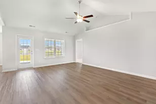 928 Woodside Dr, Conway, SC 29526 - Photo 5