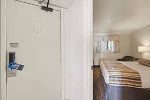 1105 S Ocean Blvd, Myrtle Beach, SC 29577 - Photo 3