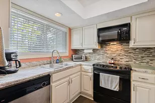100 Shadow Moss Pl, North Myrtle Beach, SC 29582 - Photo 5