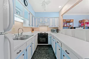 10301 N Kings Hwy, Myrtle Beach, SC 29572 - Photo 11