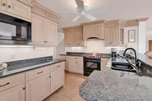 200 Breakers Reef Dr, Pawleys Island, SC 29585 - Photo 21