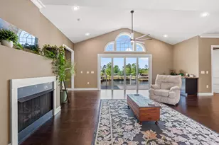 2618 Riverside Dr, Myrtle Beach, SC 29579 - Photo 3