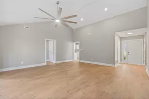 105 Moss Cir, Conway, SC 29526 - Photo 7