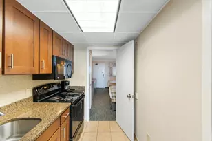 1105 S Ocean Blvd, Myrtle Beach, SC 29577 - Photo 7