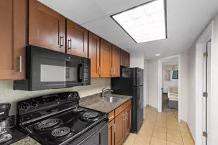 1105 S Ocean Blvd, Myrtle Beach, SC 29577 - Photo 5