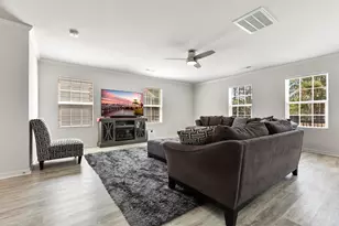 317 Long Meadow Dr, Loris, SC 29569 - Photo 5