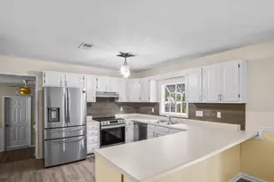 105 Pebble Dr, Myrtle Beach, SC 29588 - Photo 5