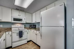 2000 N Ocean Blvd, Myrtle Beach, SC 29577 - Photo 11