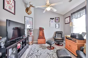 893 Castlewood Dr, Conway, SC 29526 - Photo 9