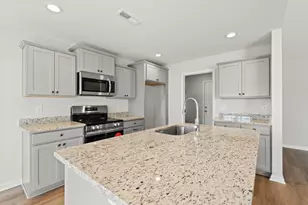 912 Woodside Dr, Conway, SC 29526 - Photo 5