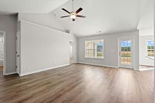 912 Woodside Dr, Conway, SC 29526 - Photo 3