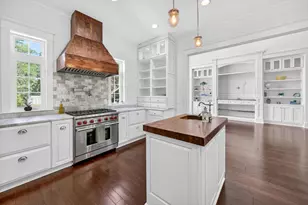 724 Tuckers Rd, Pawleys Island, SC 29585 - Photo 7