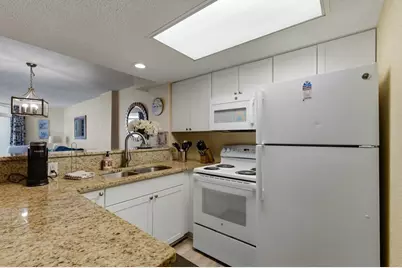 161 Seawatch Dr. #909, Myrtle Beach, SC 29572 - Photo 5