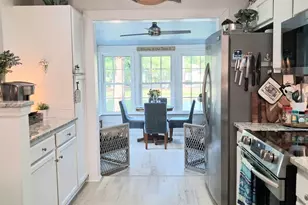 72 Pond View Dr, Pawleys Island, SC 29585 - Photo 9