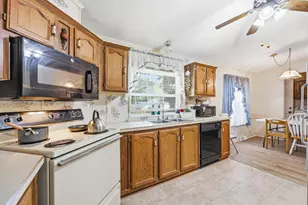 4513 Poinsett St, North Myrtle Beach, SC 29582 - Photo 3