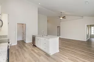 924 Woodside Dr, Conway, SC 29526 - Photo 3