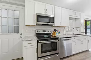 124 Queens Rd, Little River, SC 29566 - Photo 9