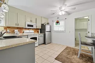 1707 Edge Dr, North Myrtle Beach, SC 29582 - Photo 7