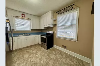 517 Singleton Ave, Kingstree, SC 29556 - Photo 9