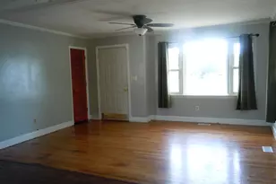 209 Complex St, Tabor City, NC 28463 - Photo 9