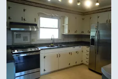 209 Complex St., Tabor City, NC 28463 - Photo 3