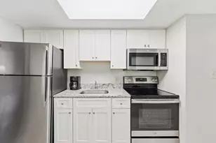 201 S Ocean Blvd, Myrtle Beach, SC 29577 - Photo 11