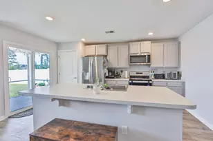 208 Golden Bear Cir, Longs, SC 29568 - Photo 3
