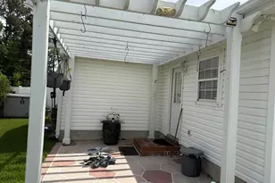 9573 Sullivan Dr, Murrells Inlet, SC 29576 - Photo 3