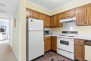 211 N Hillside Dr N, North Myrtle Beach, SC 29582 - Photo 5